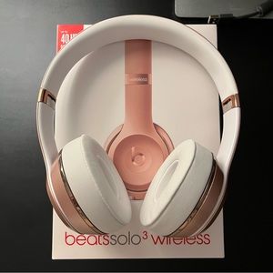 Beats Solo3 Wireless Rose Gold Headphones w Original Box, Case, and Charger!